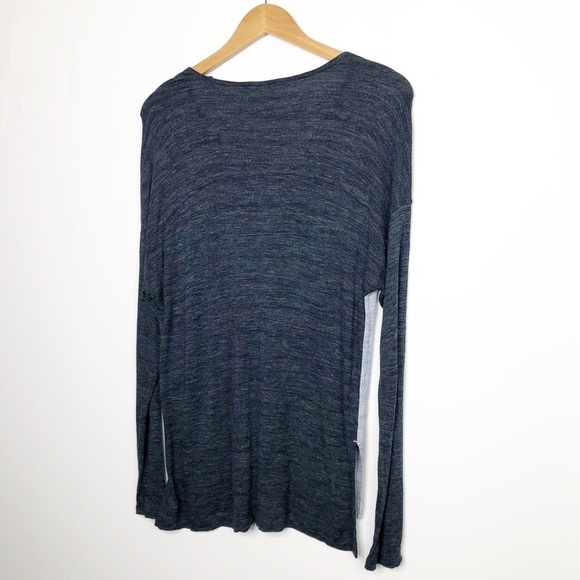 MADEWELL. Navy blue color block, V-neck long sleeve T-shirt. - Picture 7 of 8